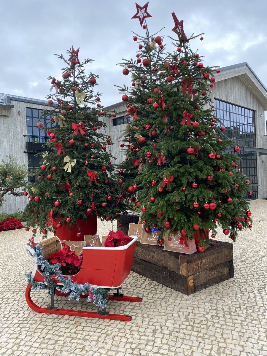 Christmas <a href="/TheCampusQDL/">The Campus</a> <a href="/QDLResort/">Quinta do Lago</a>