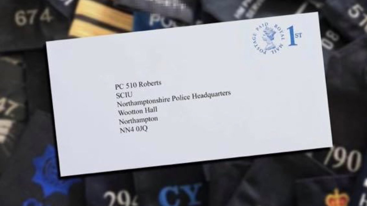 AddShoulders's tweet image. If you wear an epaulette/slide in your professional or voluntary role then chances are you provide a protective service to others! Please help create a memorial to all those lost from those services. Send an epaulette/slide...
@NorthantsPolice
@NorthantsChief
#justaddshoulders