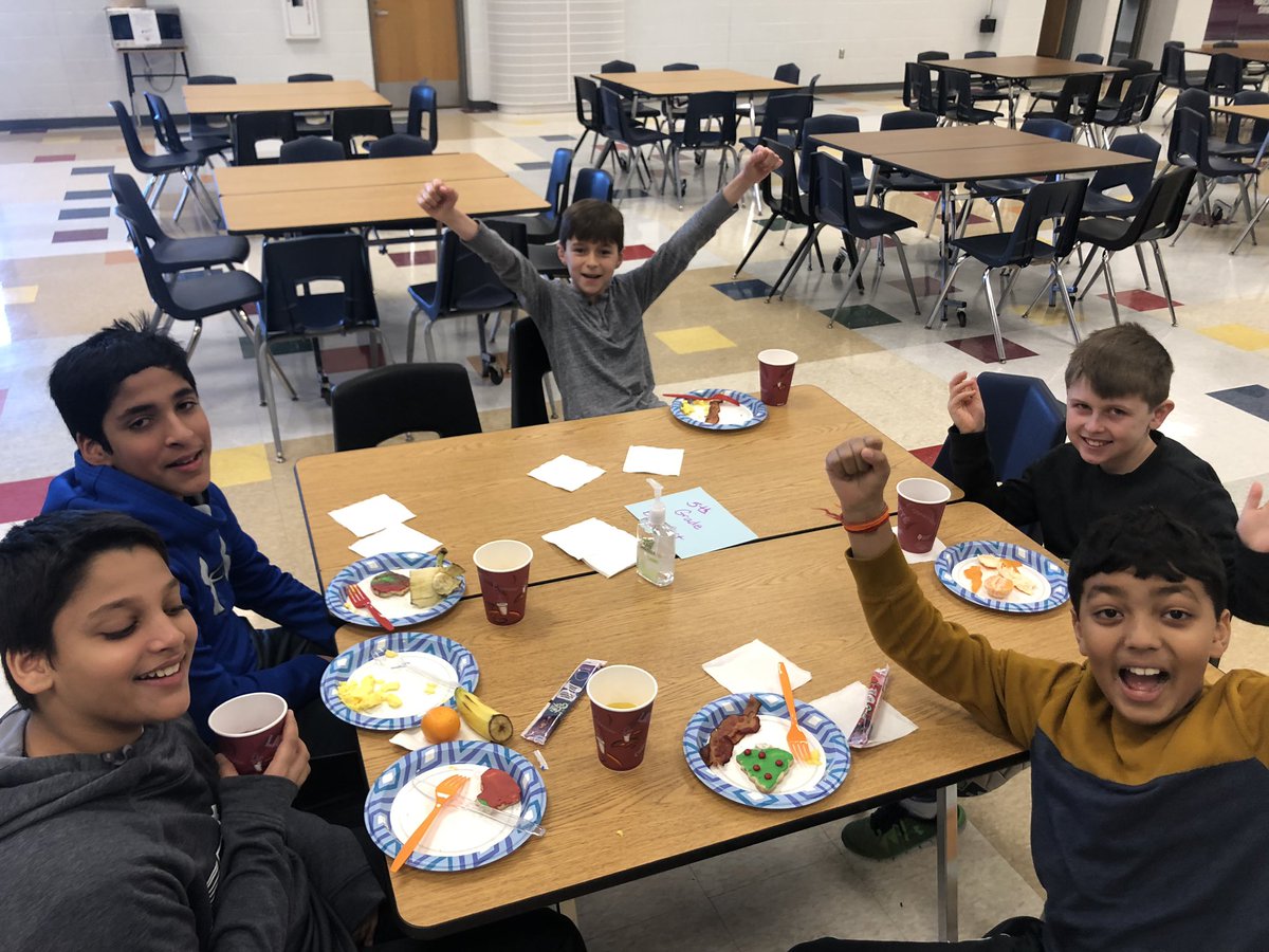 PSMSBand's tweet photo. @PSEwolves 5th grade band and strings party!  Thanks for a great semester!! https://t.co/bjQqBFETbG