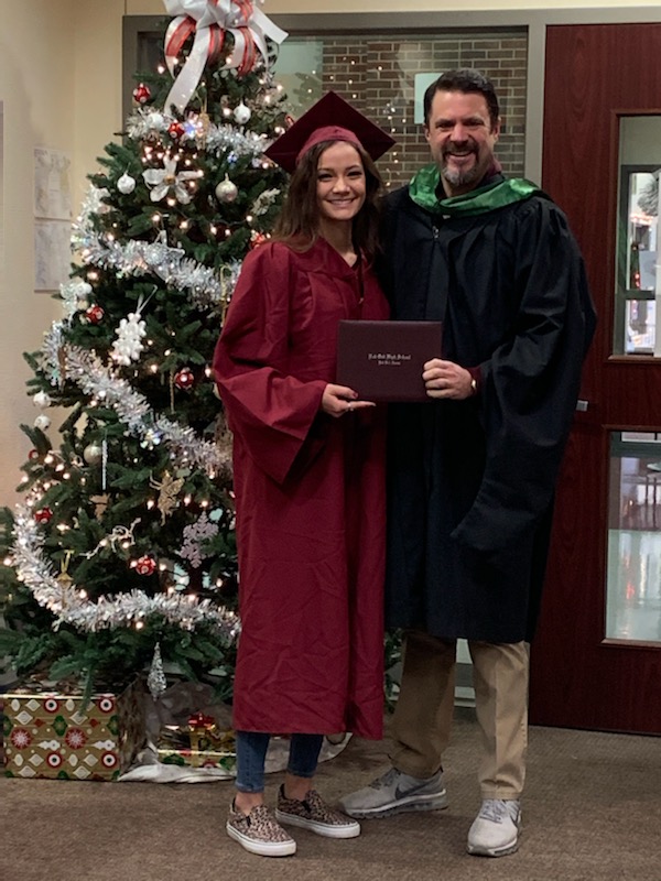 rohscounselors's tweet photo. We surprised @rohighschool Senior Hailey Hunt with a graduation ceremony today! Hailey graduated early and is off to SFA in the spring to play volleyball 💜🏐🎉🎉 https://t.co/DuGhvCyup3