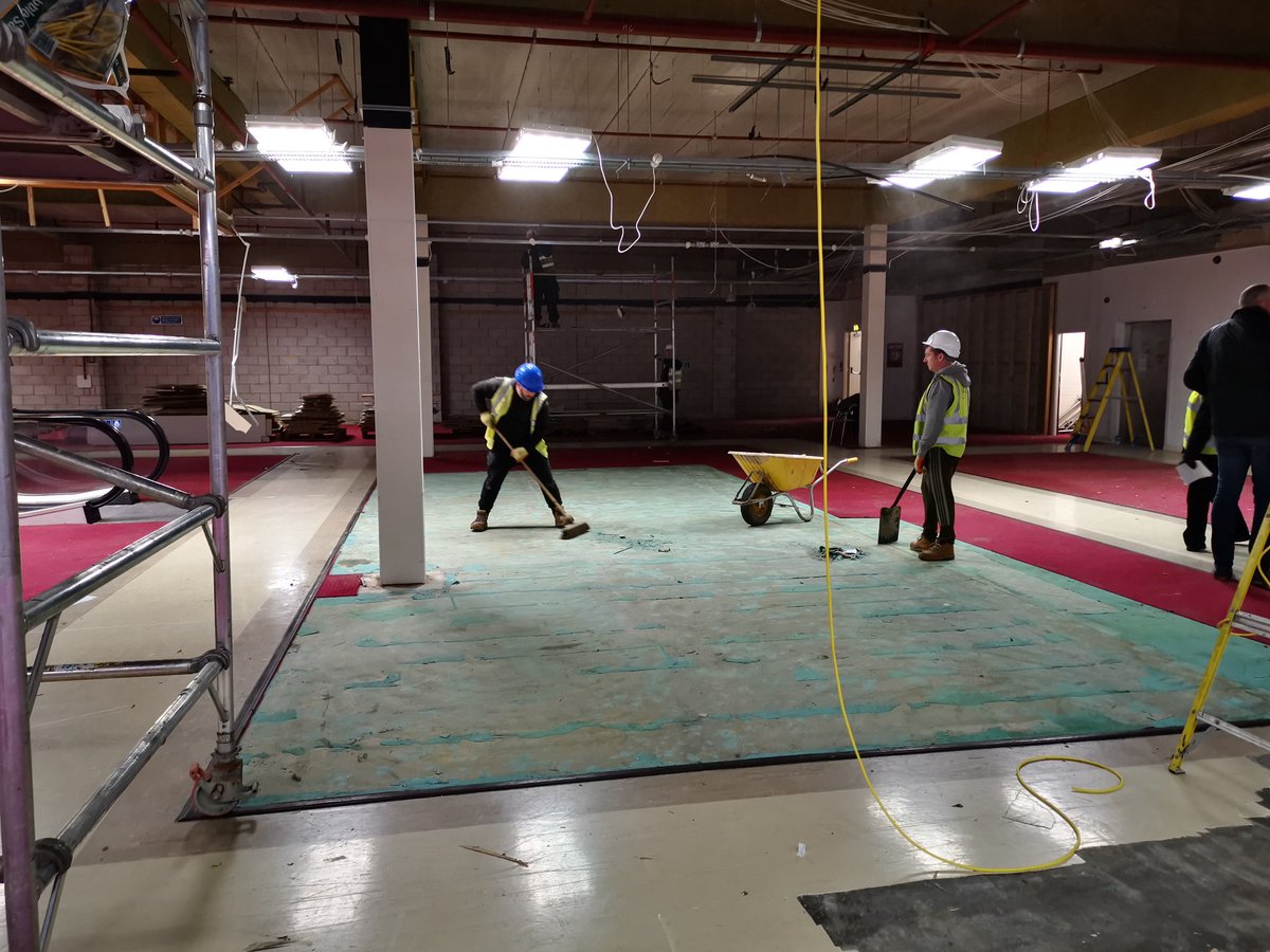 spatial_oe's tweet photo. Our amazing team of Contractors have been very busy. A superb first weeks progress stripping out a large £2.1M STEM Project. #greateffort #tidysite #fitout #refurb #Winning https://t.co/u9USmpwm36