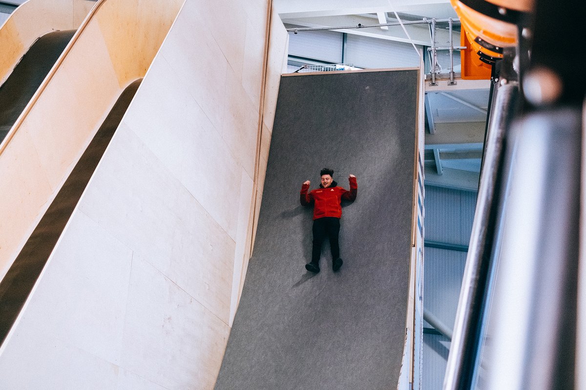 Q: Is this a very small man or very large slide?

A: Find out tomorrow morning when we launch our BRAND-NEW extreme drop slide at Aerial Assault and Slides!

Entry from £12. Age 9+. Book your slot here 👇#NorthWales #VisitWales

adventureparcsnowdonia.com/shop-category/…