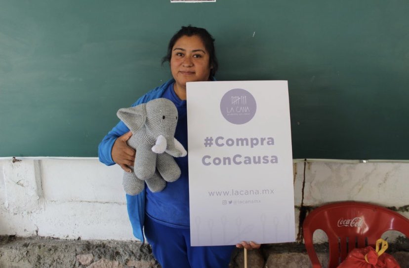 LaCanaMx's tweet photo. Por ellas, por nuestra sociedad, por México. 

Esta Navidad #CompraConCausa

https://t.co/Fe61Sya7SD https://t.co/UkvMsRJ2m7