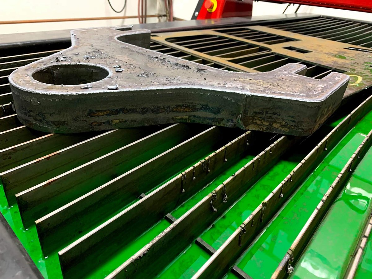 koikearonson's tweet photo. Check out the option on the ShopPro, Oxy-Propane Cutting with Koike 106HC tip #5. Cutting 2 inch material at 12 ipm. #koikearonson #shoppro #oxypropane #oxypropanecutting #cuttingtip #cuttingthickmetal #manufacturing #fabricating #arcadeny https://t.co/2o7NaXPzRZ
