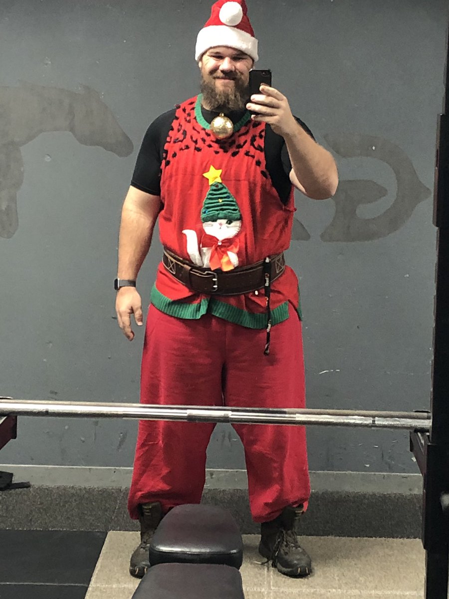 This is my Liftmas outfit .... I dont need another one #mustangpride <a href="/MichaelJSieh/">Michael Sieh</a>