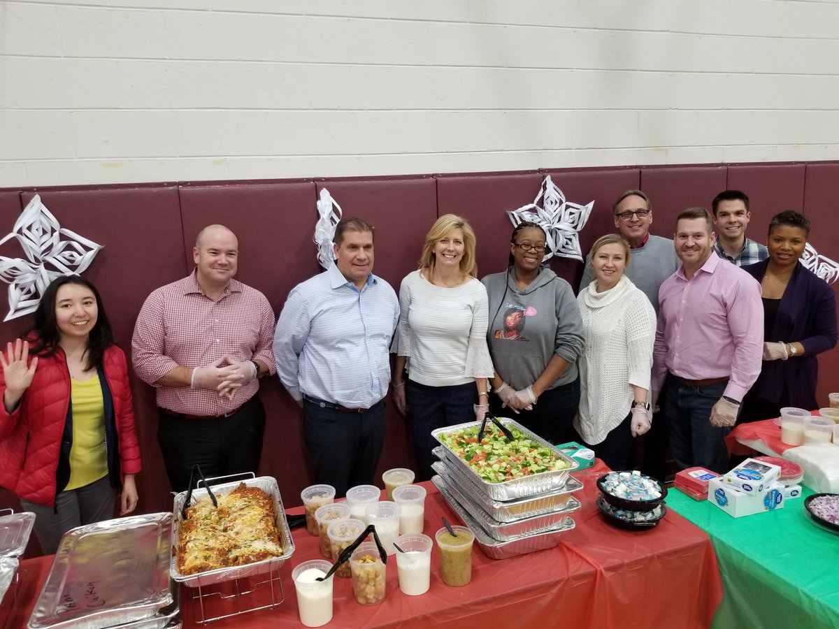 AnnaSPHR's tweet photo. Thank you for allowing @EPAYsystems  to celebrate with you @MaryvilleAcadem #holidays #giving #giveback #celebrate https://t.co/NW9OW5ee3q