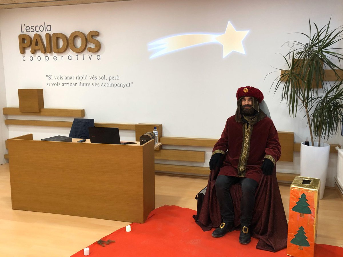 Escola PAIDOS tweet media