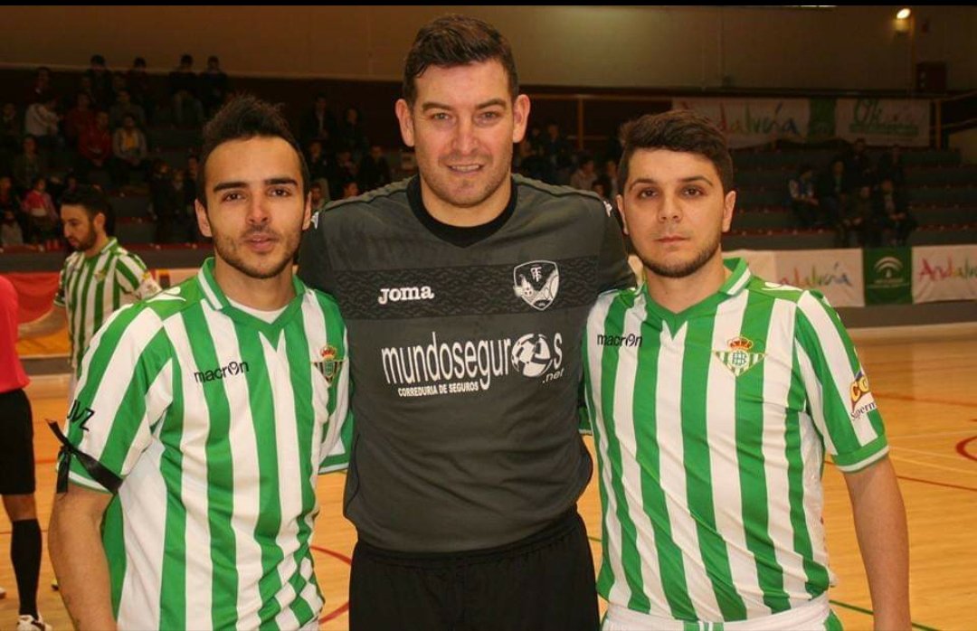 El fútbol sala está de luto, se fue un grande del futsal Sevillano, un amigo que jamás olvidaré que me ayudó muchas veces, siempre con una sonrisa, DEP Alfredo