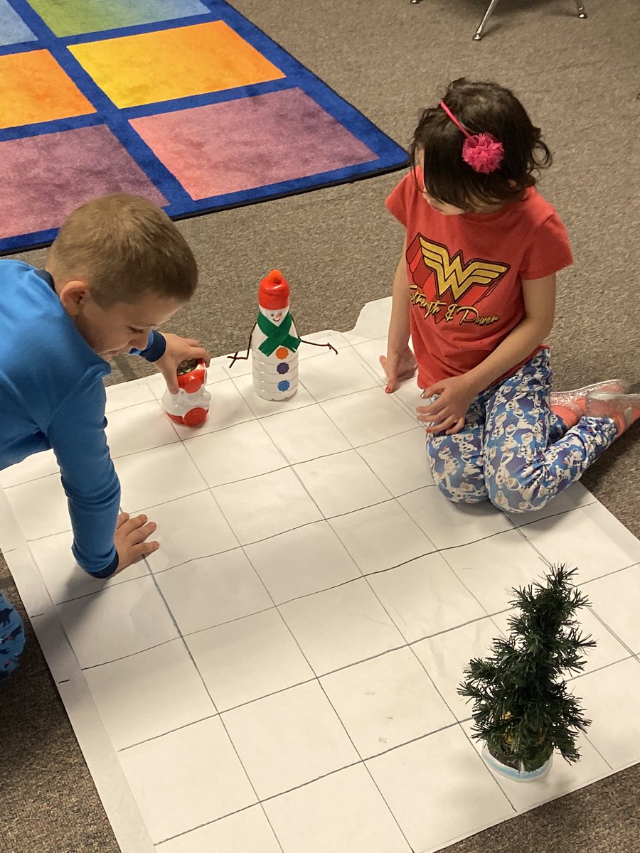 APHollifield's tweet photo. What are @melissa_usrey students doing the last day before break?  Robotics lab of course. #happiestschoolincobb @McCallPrincipal @mccallprimary1 https://t.co/0U8gI4lFOk