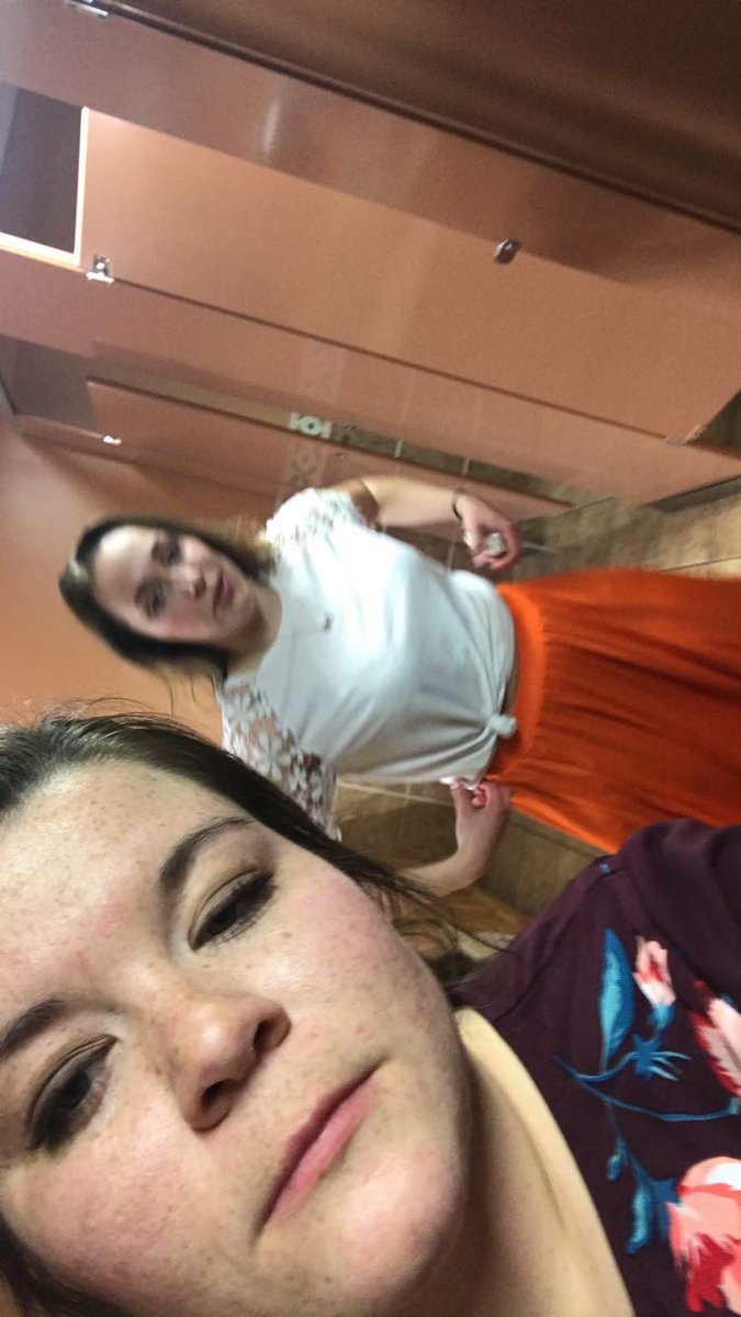 JWendorff19's tweet photo. Happy birthday to my best friend and roomie of 5 years!!! Love you long time 💕 #tinfinity @addy2096 https://t.co/E4GO88RJHE