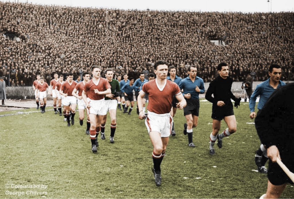 paulenglish1961's tweet photo. Belgrade 5/2/1958 a day of joy that was not to last.. #ManchesterUnited #ManUtd #ManUnited #MUFC https://t.co/qWiuZKfDhb