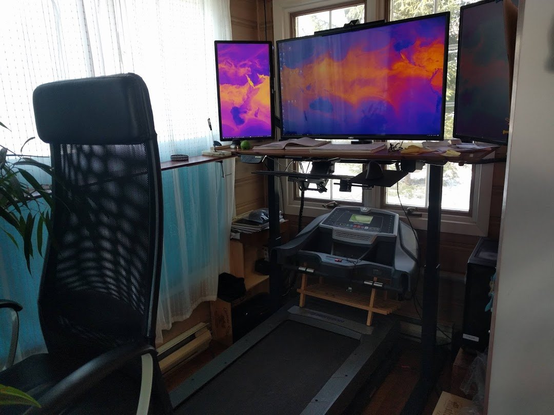 quorumetrix's tweet photo. Home office previously in basement, but felt the lack of natural light. I finally installed my treadmill upstairs and think I finally have the ultimate home office -with alternating sit/stand/walking desk. You can barely tell that I work from my kitchen.
#ratemystudio https://t.co/m00jZP7rhq