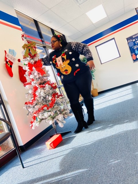 TIlovejoy's tweet photo. Happy National ugly Christmas sweater day!!! #TMXFINANCE #tmx #TMXFamily https://t.co/eHdWWHkRJE