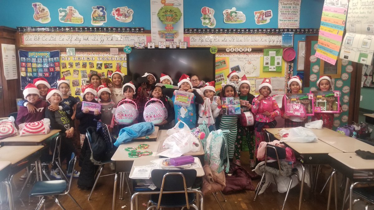 Thank you to all of the people at @Kirkland_Ellis for all of our WINTER WISHES!   @newyorkcares thank you for making us smile! #winterwishes #thanks #holidays #giveback #196WBMS @SuptWinnickiD14 @ExecSuptKWatts @BKNorthNYCDOE @NYCSchools