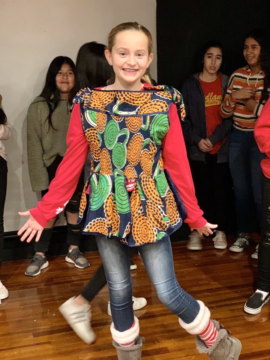 randireiser's tweet photo. It’s a shame that Twitter only allows you to post 4 pictures! There were so many great things happening at @ms_woodland this morning! Thanks to the @TillesCenter for teaching us music and dance from west Africa to help us better connect to our novel. @emeadowschools https://t.co/sPlIJAtgHN