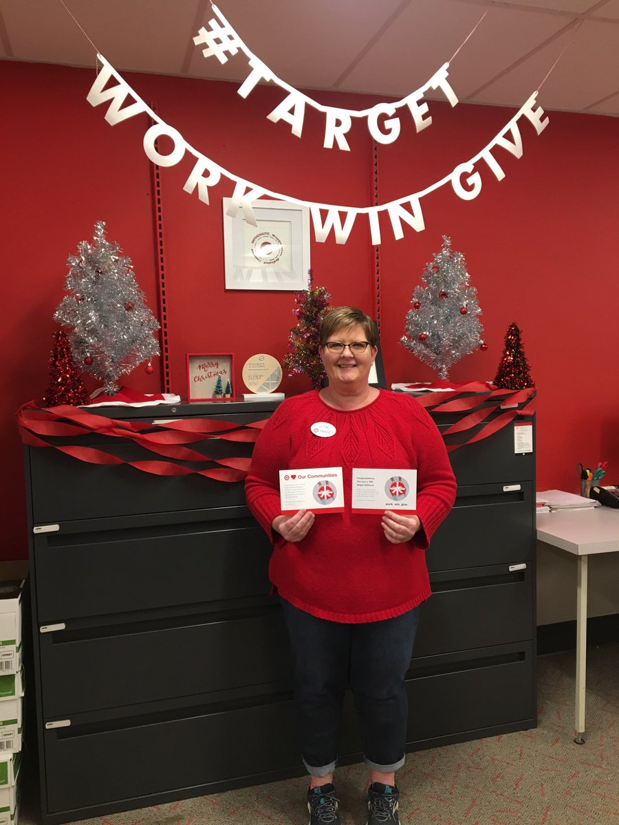 kpops6786's tweet photo. Congrats to JoDee on winning the #workwingive drawing! An amazing seasonal team member and well deserved! She chose to donate to the Animal Rescue League. #wearetarget #worksomewhereyoulove @LeahDevlin11 @julian_michele https://t.co/y9g8HtYOUz