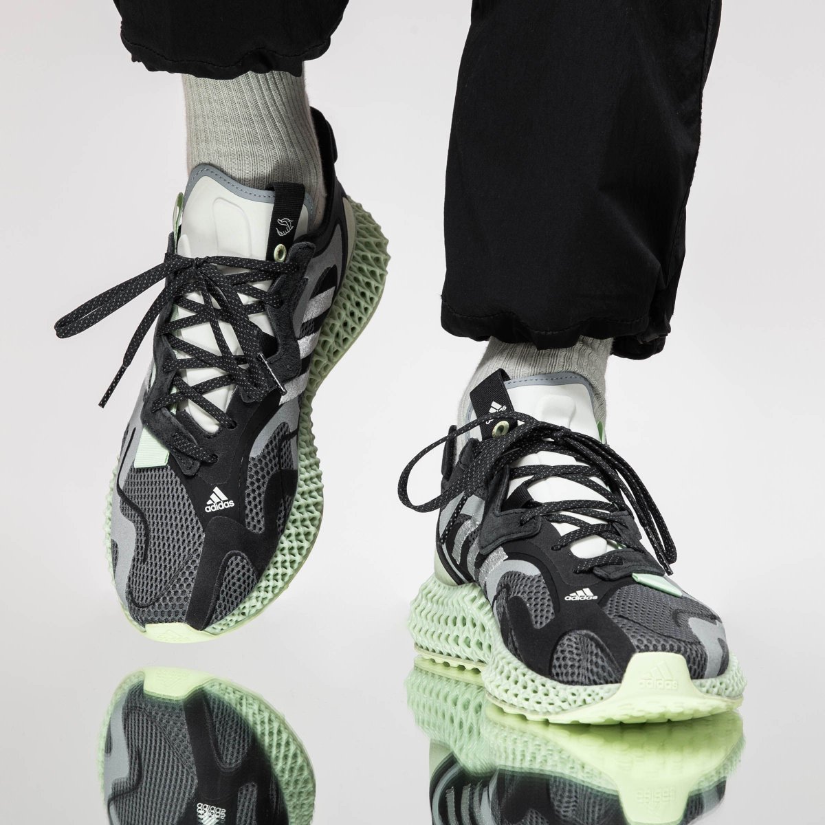 adidas consortium runner evo 4d