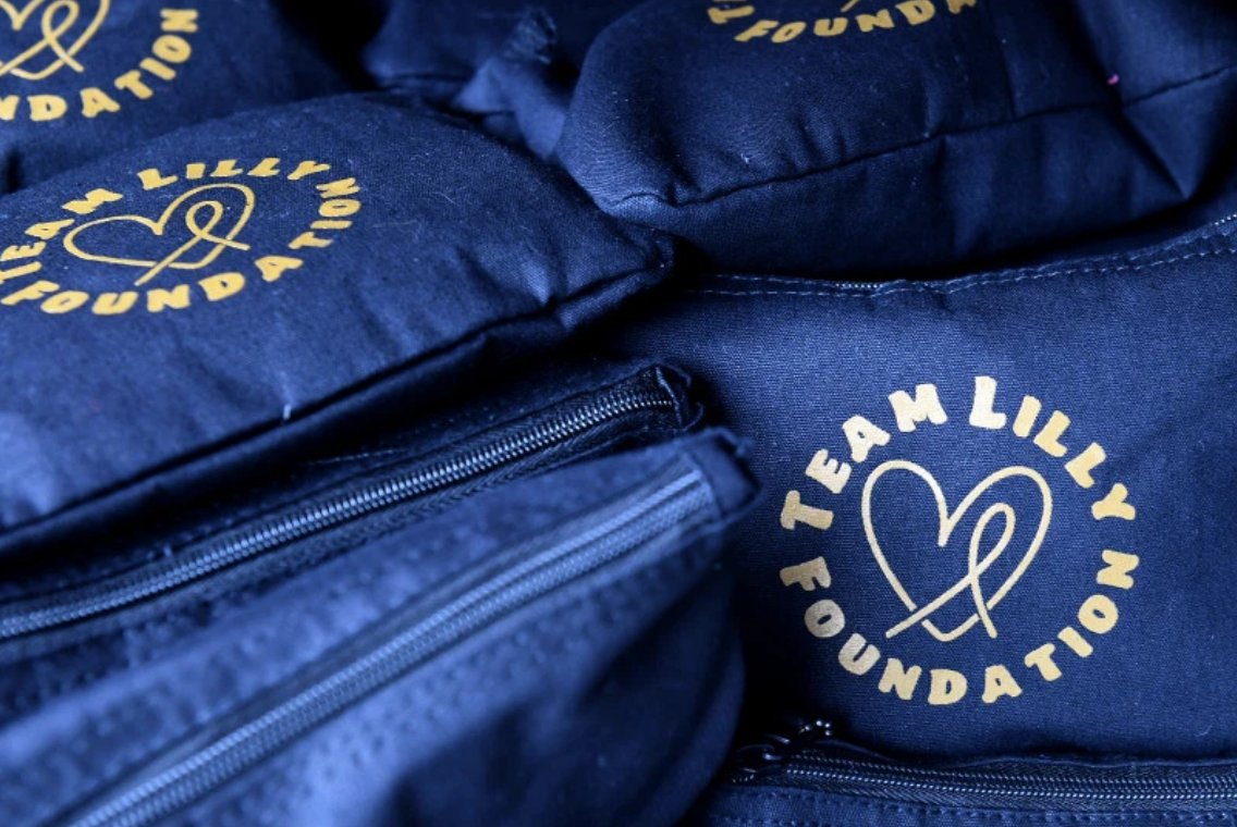 7-year-old survivor sends gifts from San Bernardino to kids fighting cancer across the U.S.: sbsun.com/2019/12/20/thi…