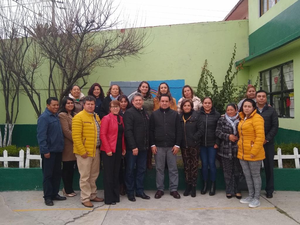 TinocoGRogelio's tweet photo. Atestigüé trabajo de colectivos docentes en los  #ConsejosTécnicosEscolares @SEB_Edomex:
-Primaria Eduardo Zarza, #Jilotepec, turnos matutino y vespertino
-Primarias vespertinas Miguel Hidalgo, #ChapaDeMota; y Primero de Mayo, de Xhimojay.
@alexfedezcam
@SeducEdoMex https://t.co/CSD28YBoqn