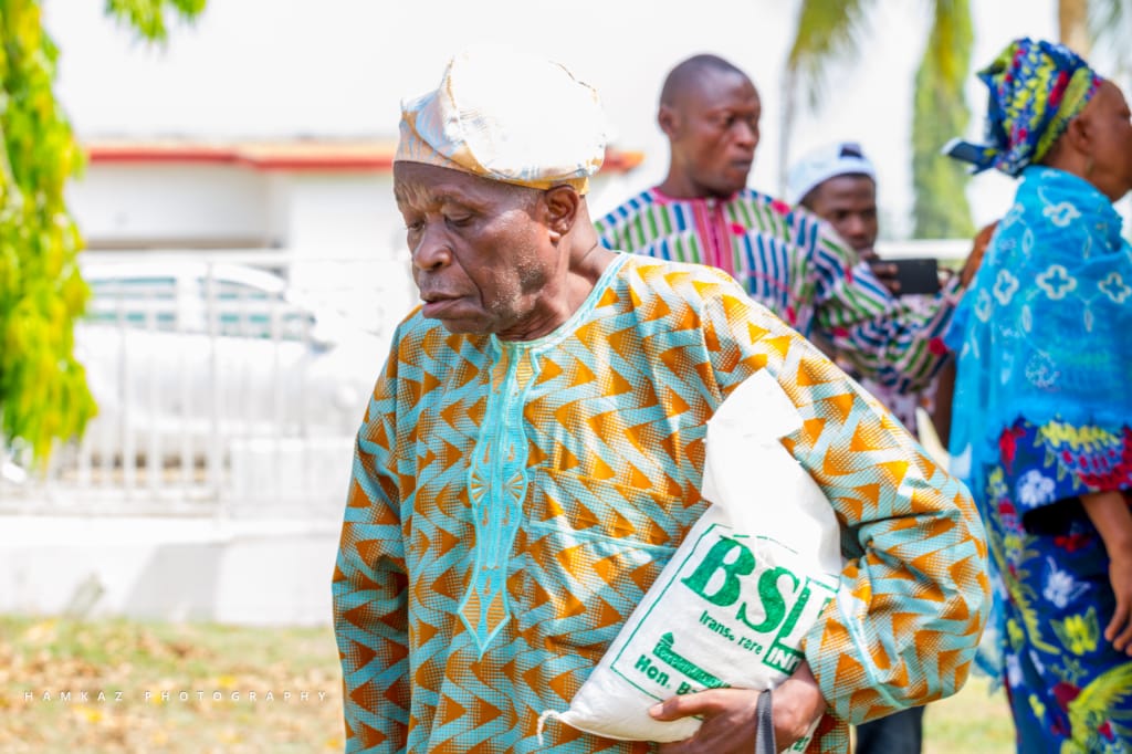 bamidelesalamBS's tweet photo. In fulfilment  of one of the promises I made during the campaigns, we held the first Medical and Welfare Outreach for Senior Citizens in Ede North, Ede South, Egbedore, Ejigbo Federal constituency of Osun State. I return the glory to God who gives the grace to will and to do! https://t.co/z2yqKhdydM