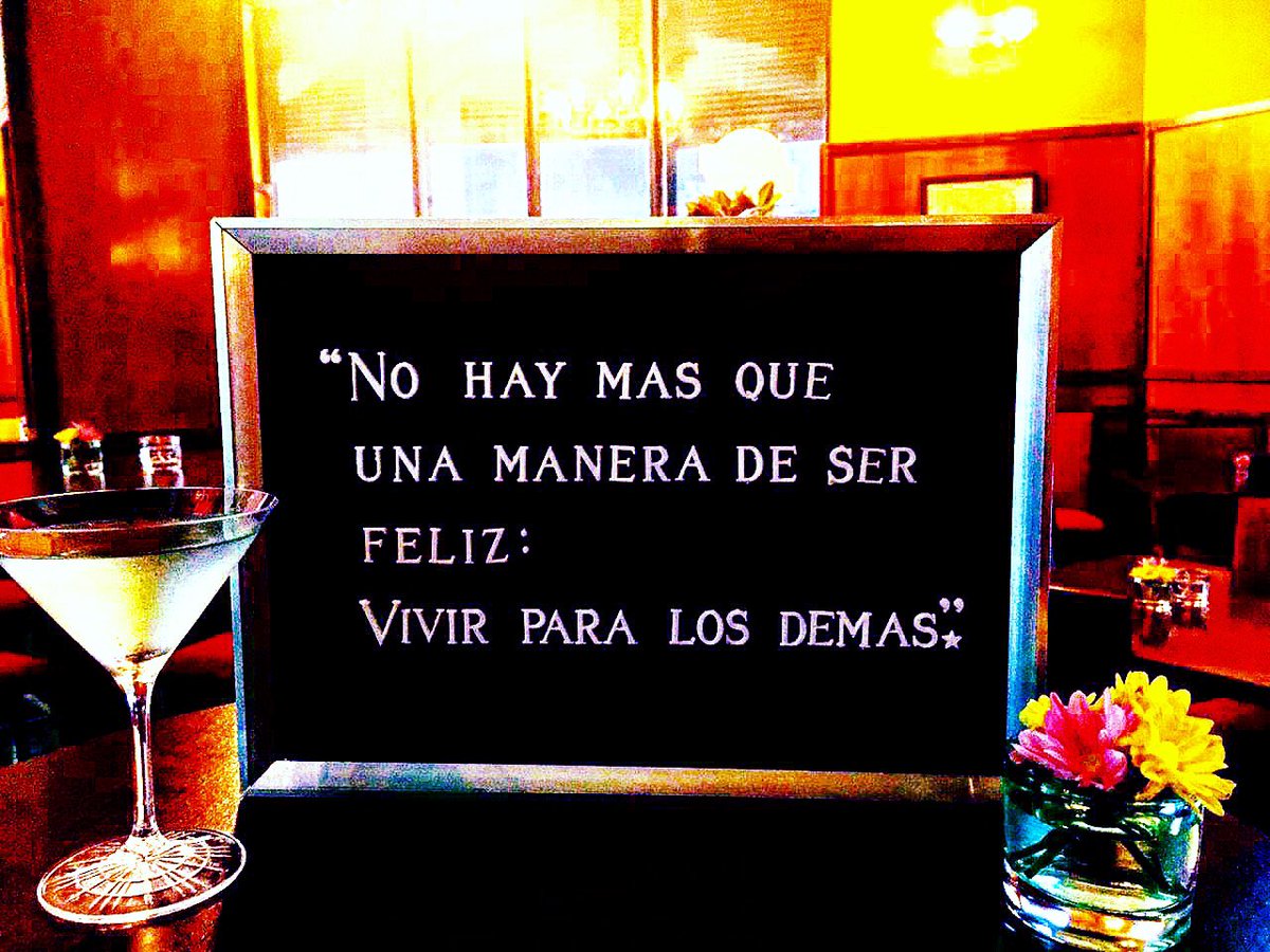 DoppelBar's tweet photo. “No hay más que una manera de ser feliz: vivir para los demás”
León Tolstoi
Y vos sabes muy bien lo felices qué somos:
#NadaComoDoppel
•
#ElPoderDeDoppel
•
#BeberExtraordinario
#DondeSiNo
#SoloEnDoppel
•
#BarBarDoppel
#LSV #LaSedVerdadera
•
#DoppelTeam #IsDoppelTime https://t.co/xbPR8EXChu