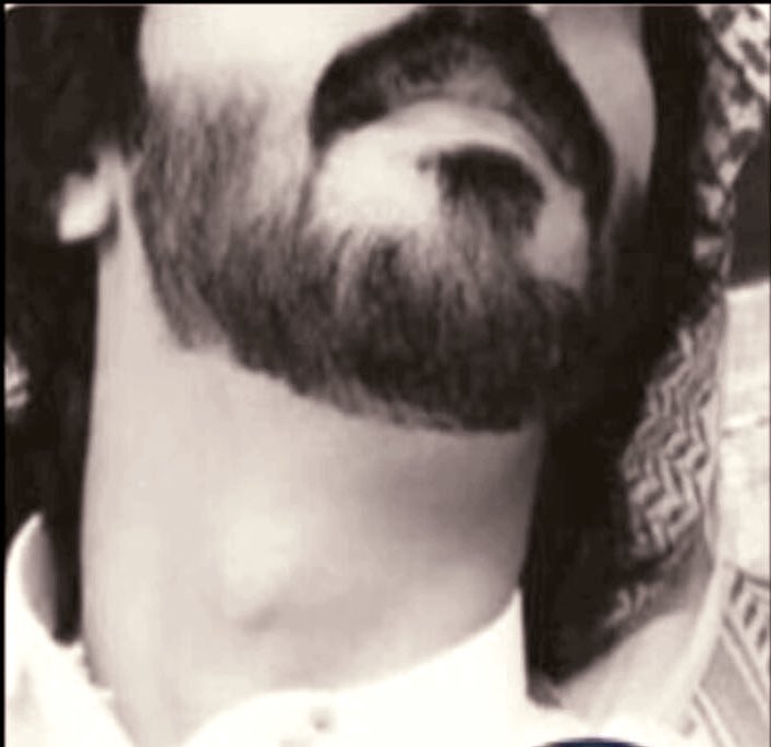 ddah2010's tweet photo. "حينما يكتب القلم ب احساس"
ورونق الحروف ترفرف الروح عاليا

وينبض القلب بإسمك خالصا
"وتدمع العيون لعيونك اشتياقا"
•
• https://t.co/GJxFbLhCBw