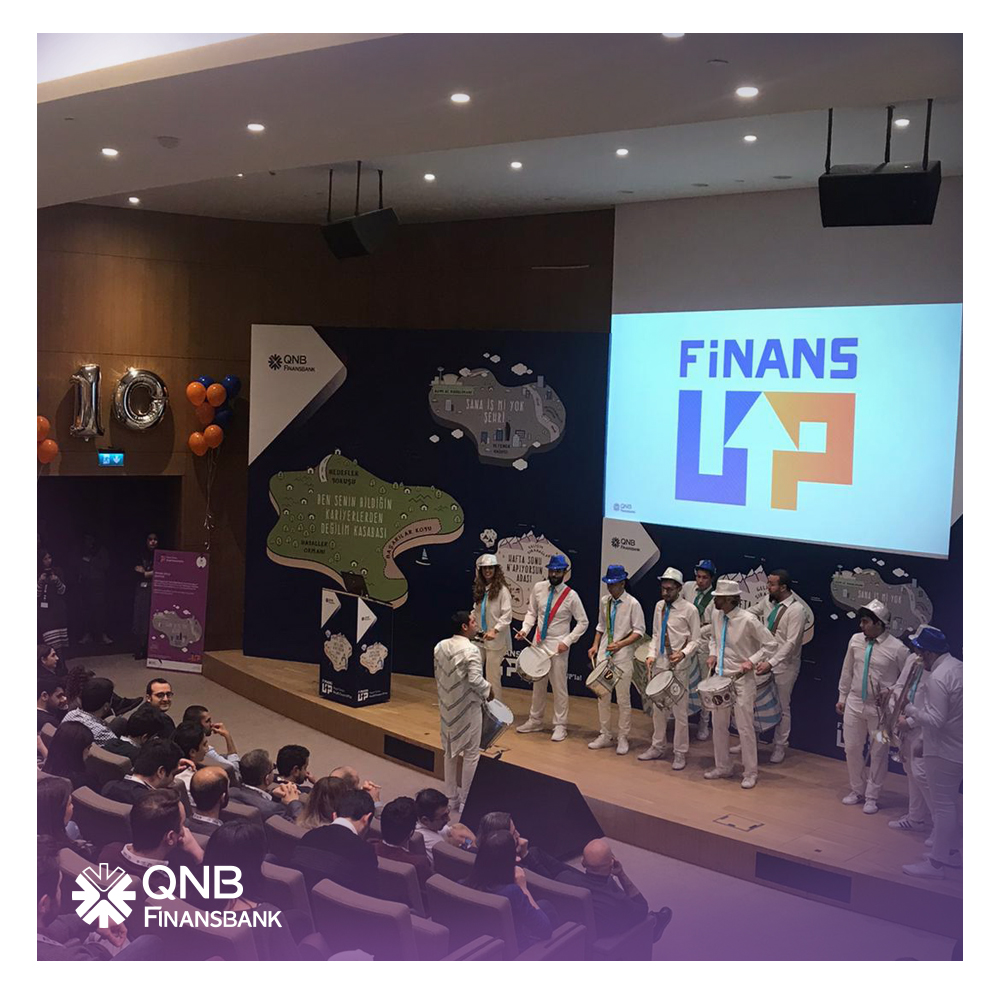 qnbturkiyeik's tweet photo. Finans Up'lılar 10. yılını böyle kutlar! Yeni üyelere merhaba dediğimiz, mezun üyelerimizle buluştuğumuz Finans Up 10. Dönem Welcome & Alumni Networking etkinliğimiz eğlence ile devam ediyor! #FinansUp https://t.co/0pQkLcyi7J