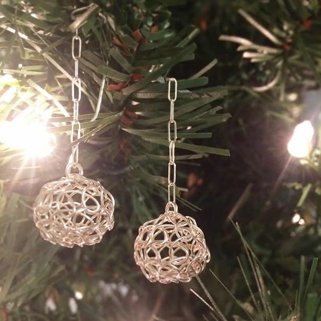 AprilMadeArt's tweet photo. Are you ready for Christmas?  This Saturday and Sunday I'll be at Punk Rock Flea Market for all your holiday shopping needs! .
.
.
.
#phillypunkrockfleamarket  #holidaygifts #phillymaker #shoplocalphl #lastminutegifts #phillyshopping #todophilly https://t.co/SK5iZFxBYu https://t.co/9dqn21oBwy