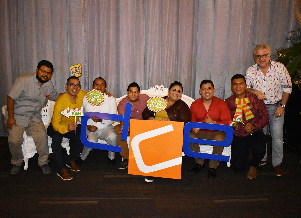 grupo_cice's tweet photo. Cada fin de año es motivo para celebrar los resultados que alcanzamos como equipo de trabajo. ¡Todos los que formamos parte de CICE les deseamos Felices Fiestas! #JuntosSomosCICE #2mil19
3/3 https://t.co/JOMriOBdYx