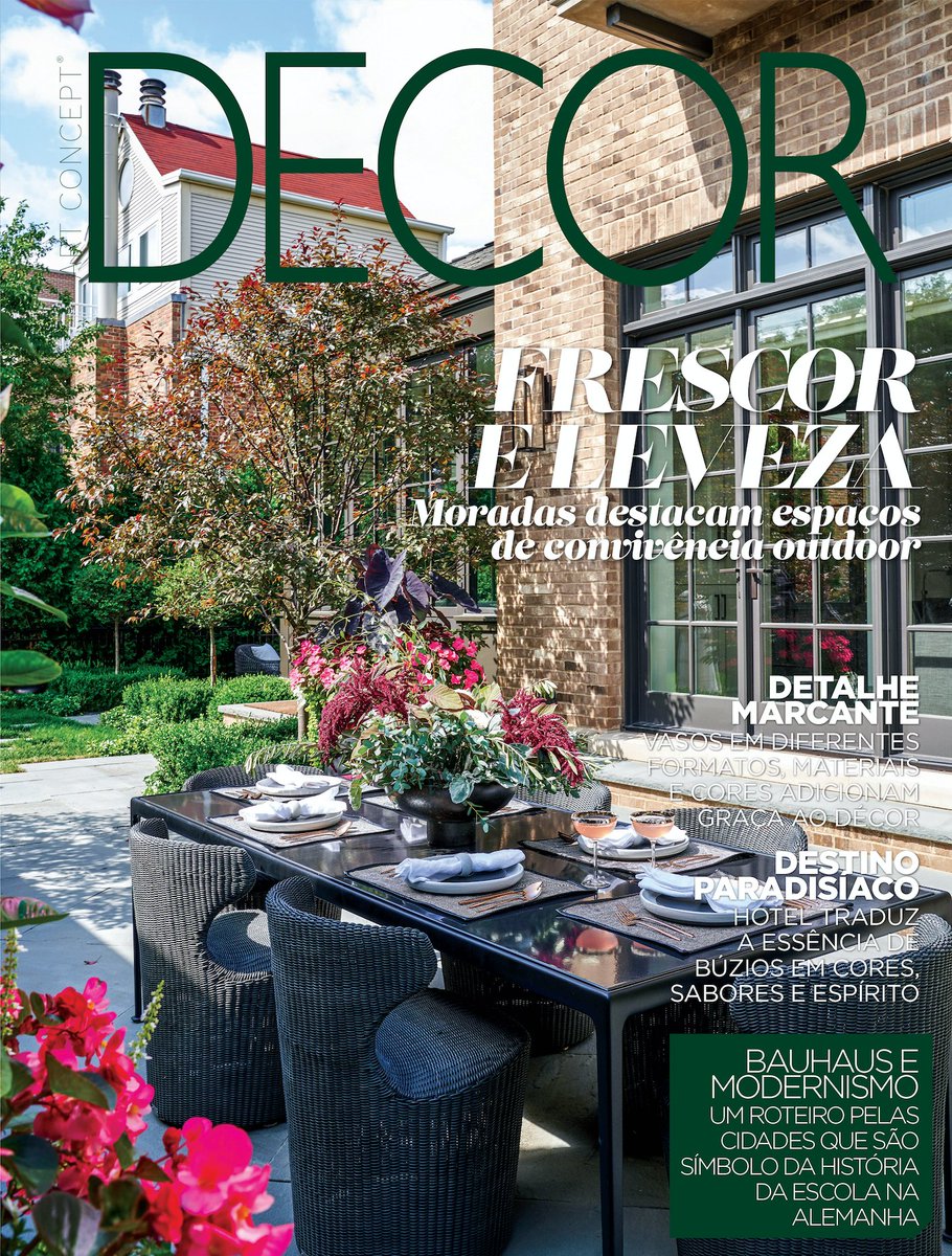 We're thrilled to see our Lincoln Park Family Retreat on the cover of <a href="/revistadecor/">Revista Decor</a>! See the full spread starting on page 42 here: bit.ly/2MfWaC2