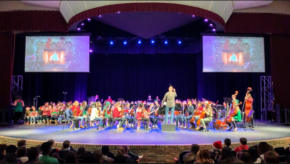 from all of us in the <a href="/AthensOrch/">Athens Orchestras</a> , we wish you and yours the happiest of holidays and a great break! thanks for the great support at the concert this morning! 📸: <a href="/ldixon2/">Lara Dixon</a>