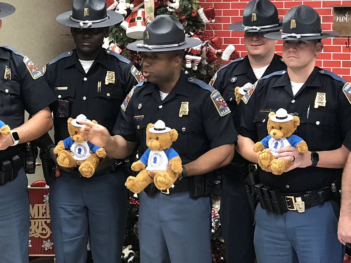 reidreporterguy's tweet photo. TROOPER TEDDY BEAR 🧸 DELIVERY: Alabama state Troopers delivered dozens of Teddy Bears this morning at DCH Regional Medial Center.  It’s done every year near Christmas to put smiles on the faces of teens and young kids who are sick at the hospital https://t.co/EXdWNc64R8