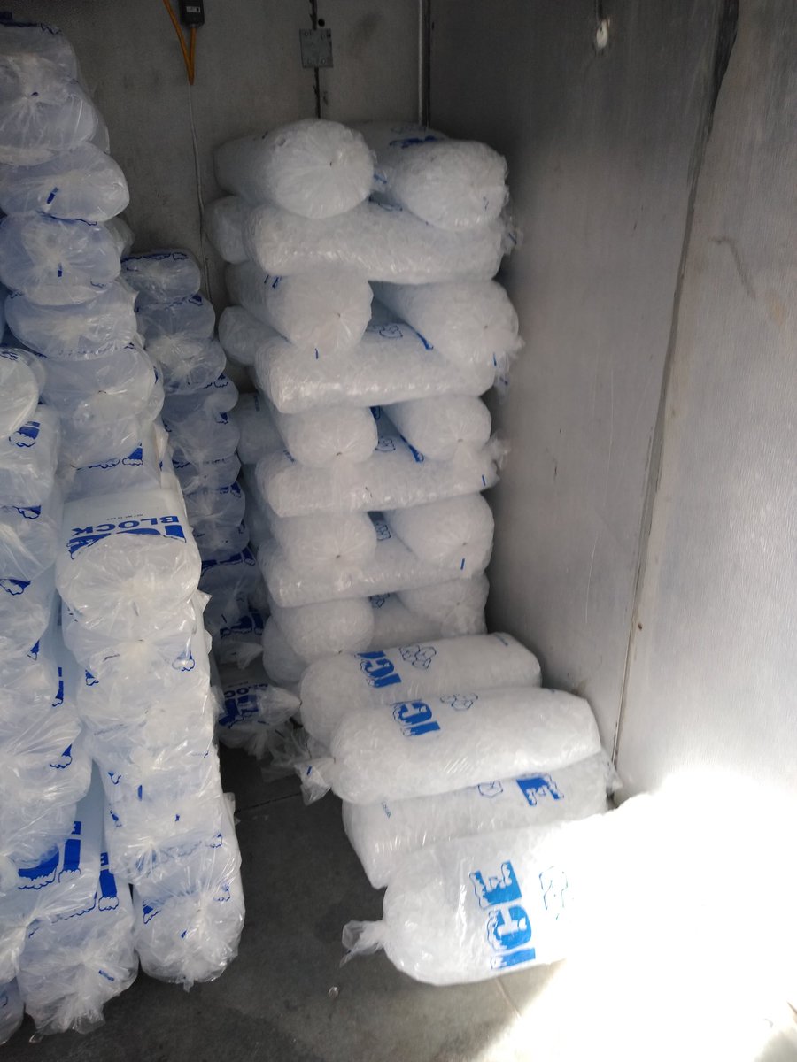 VernsWaterWell's tweet image. Got Ice??? 😁😁😁😂😂😂
azice911.com
#ice
#icedelivery 
#fastice 
#glendaleaz 
#azice911 
#vernswaterwell
#vernswater 
#TheRiseOfSkywalker