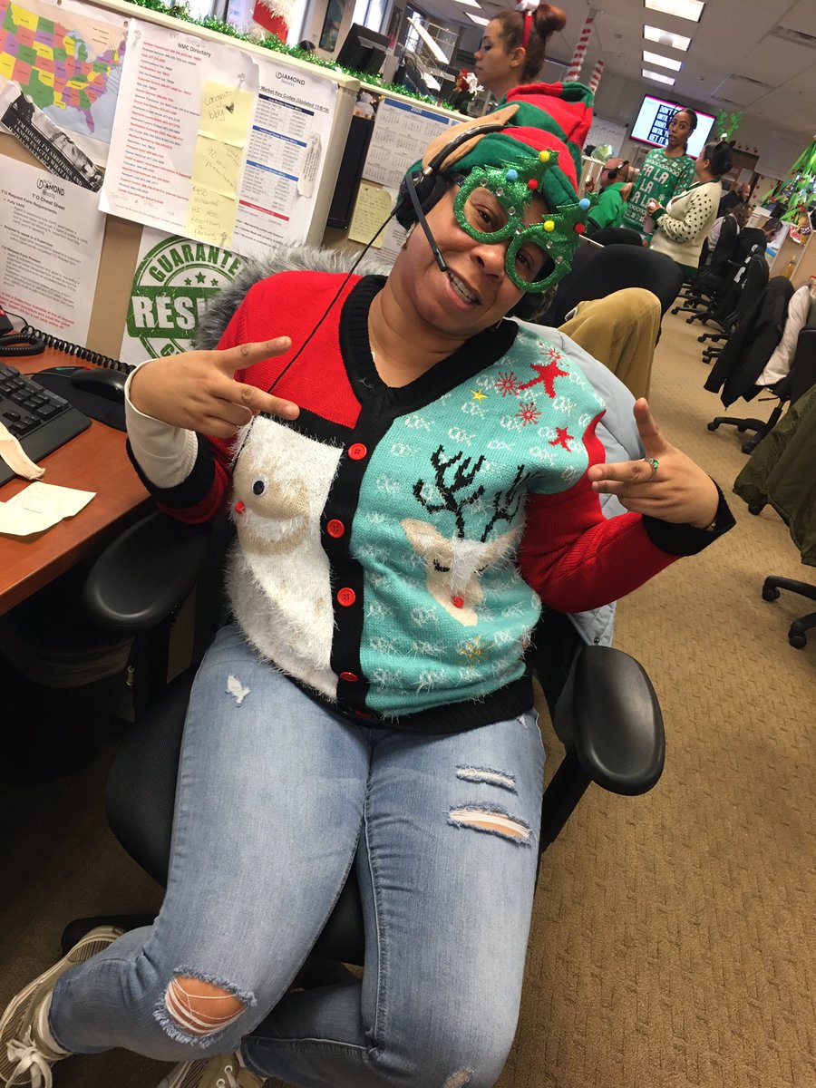_CMartinez19's tweet photo. Ugly Sweater Day is in FULL effect in the National Marketing Center! Everyone is feeling the Christmas Spirit and I’m loving seeing all of the festive sweaters!🎄Loving where you work truly makes a difference! 

#LifeAtDiamond #ChristmasSpirit #DiamondDifference #ChristmasInNMC https://t.co/j1fOgRN2uo