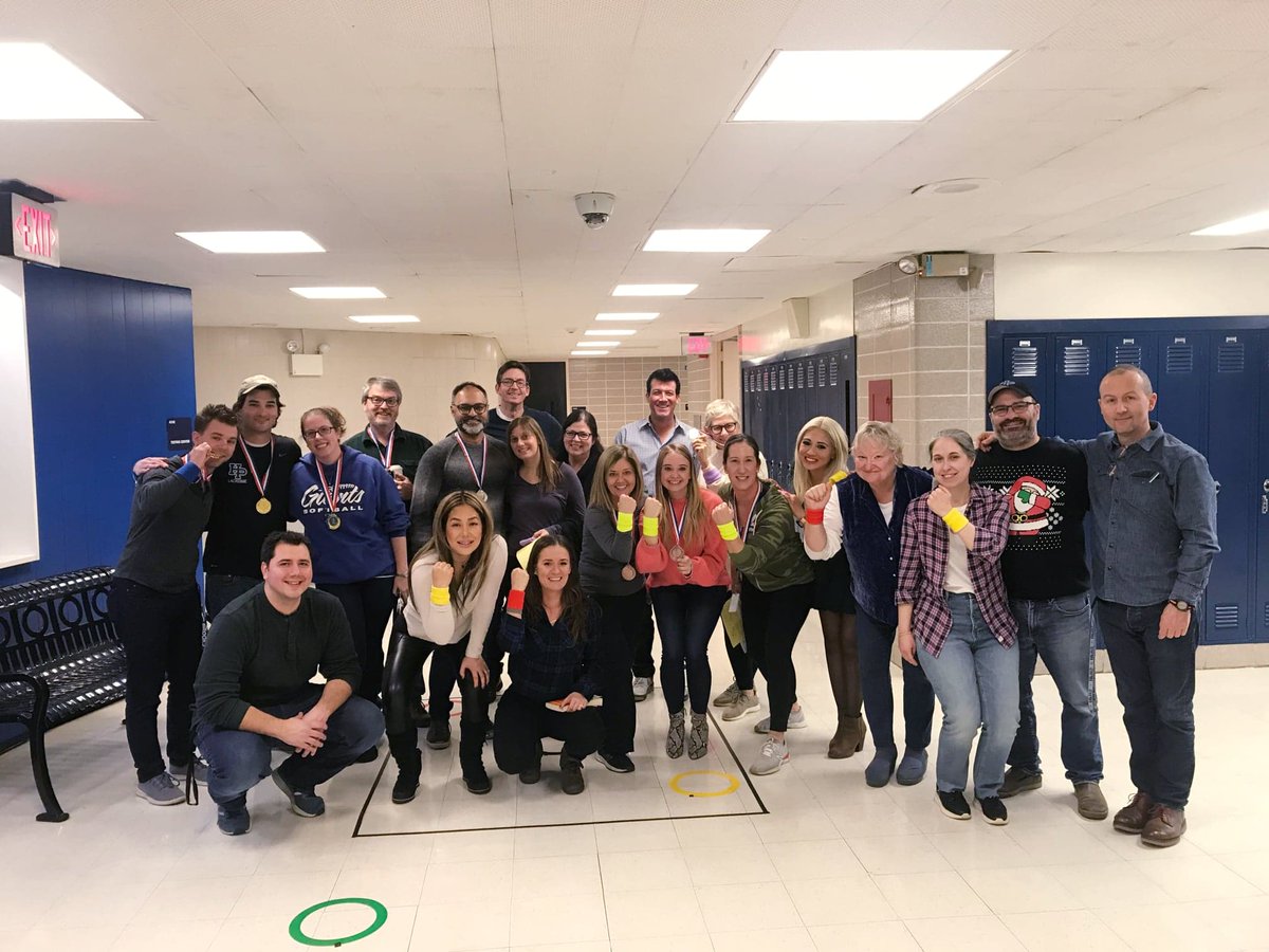 LucyCastilloENG's tweet photo. Office Olympics 😂#hpgiantpride #livingagiantlife https://t.co/NwVSo5jlqI