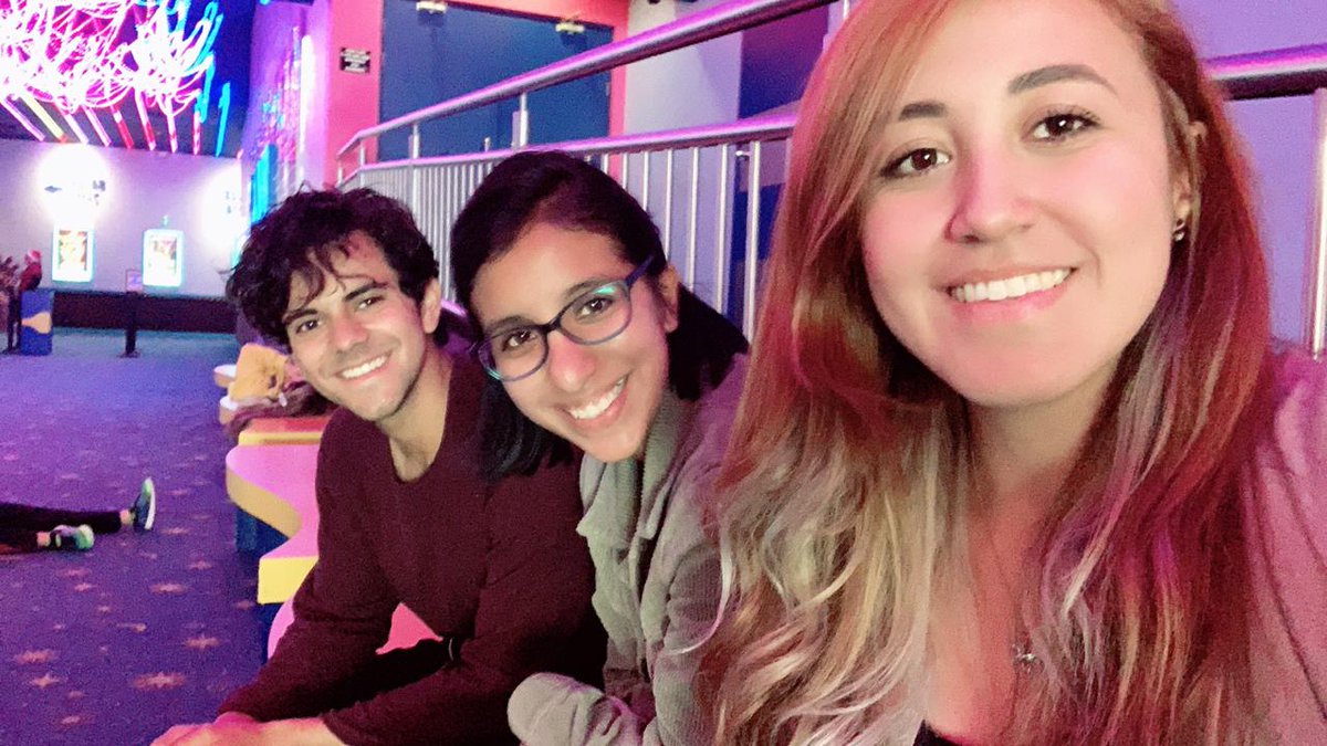 Felices fiestas...
#ObservandoAndo
#MarketingInSitu
#8voChallengeMarketing
@ArtuEstrella80
<a href="/CarolinaLogrono/">Carolina 🍒🌸</a>
<a href="/KarlaLlanga/">Karla Llanga</a>