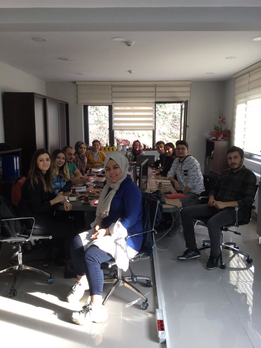 medipolcevre's tweet photo. Bugün Beykoz Belediyesi ile yeni projeler için görüşmemizi yaptık. Çok güzel etkinliklerle karşınıza çıkmayı hedefliyoruz. Takipte kalın. 👍#çevre #geridönüşüm @Beykoz_Bld @medipolcevre https://t.co/XwCF0EMU9B