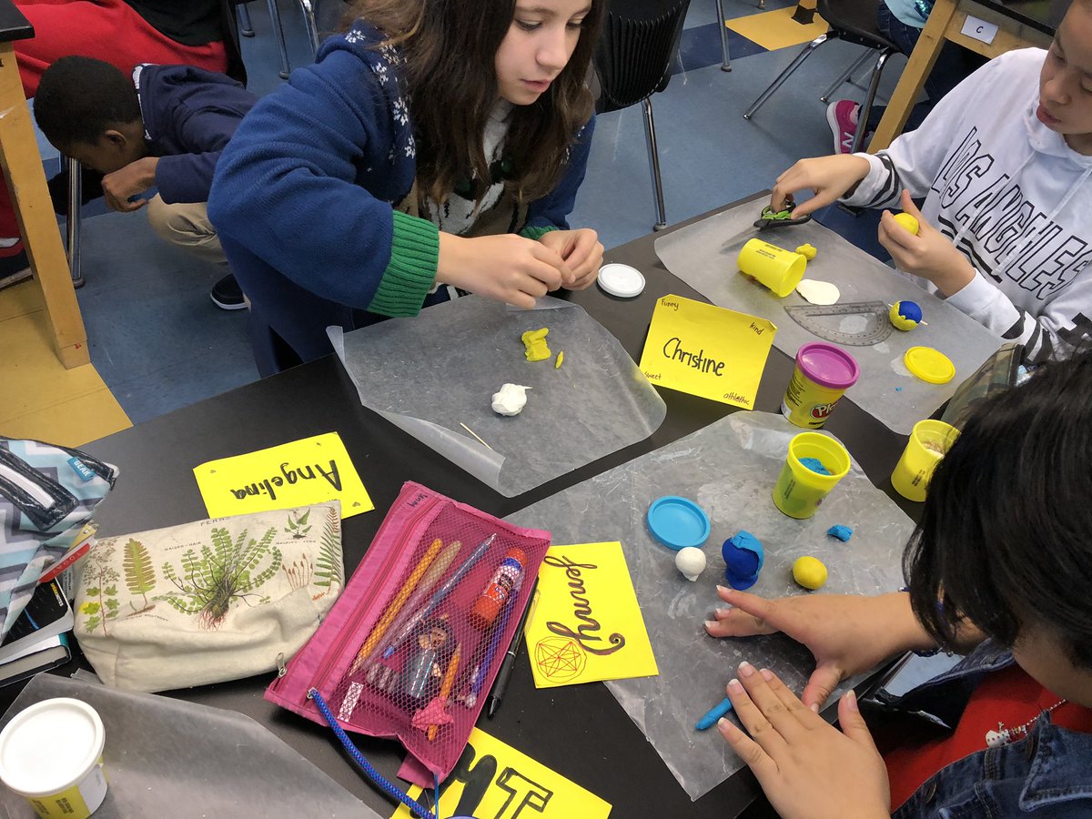 Hallie Askuvich tweet media