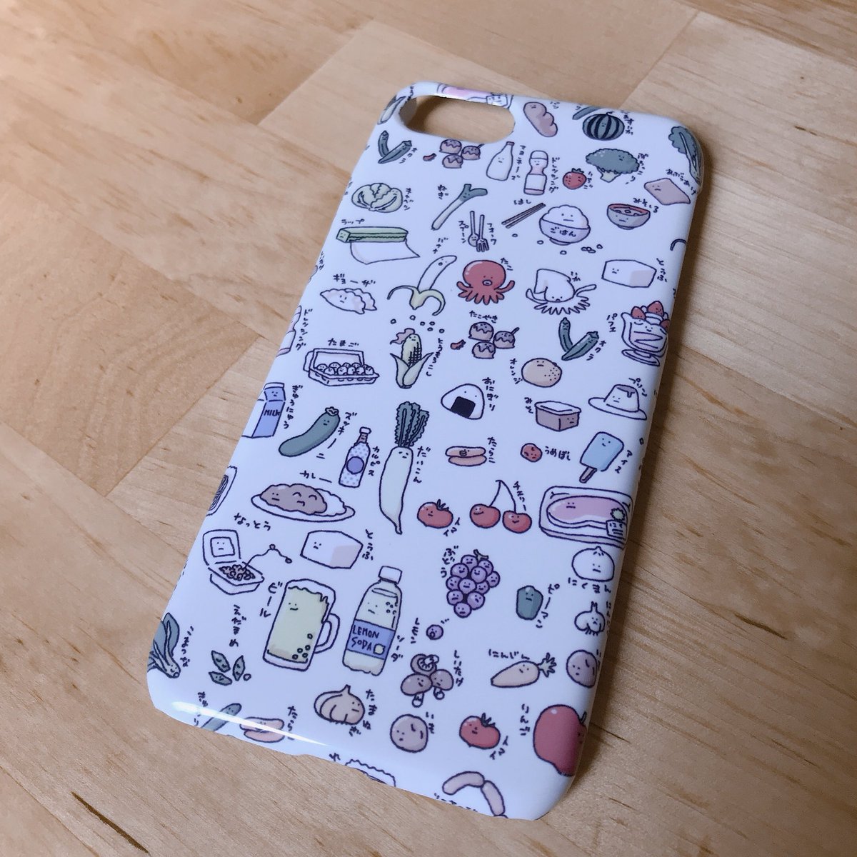 スマホケースも売ってます

たべものふれんずスマートフォンケース https://t.co/syTH1ltqlr #suzuri 