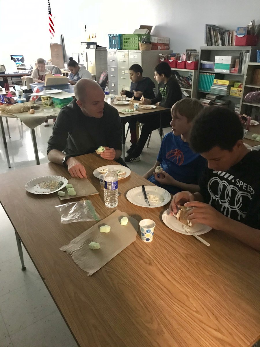 morrea123's tweet photo. Making treats & eating them in Study Hall - always more exciting with J-Mac! #thankyou #TitansRule @jmac5220 @mrlumb @GreeceCentral @greecearcadiams @CPreston81 https://t.co/qQjNIjSI41