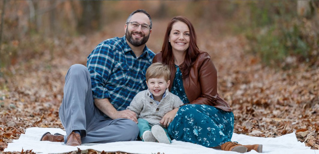 drlightstone's tweet photo. From my family to yours, we wish you a joyous and safe holiday season! https://t.co/coQsLwof8I