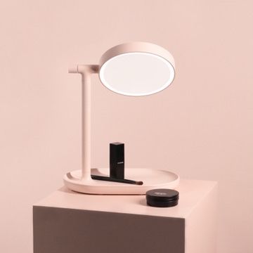 designnest_eu's tweet image. This SpinMirror by MUID is definitely a must have piece for chic minimalist. 
#designnest #muid #productdesign #spinmirror #ledlightedmirror #makeupmirror