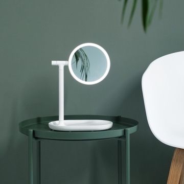 designnest_eu's tweet image. This SpinMirror by MUID is definitely a must have piece for chic minimalist. 
#designnest #muid #productdesign #spinmirror #ledlightedmirror #makeupmirror