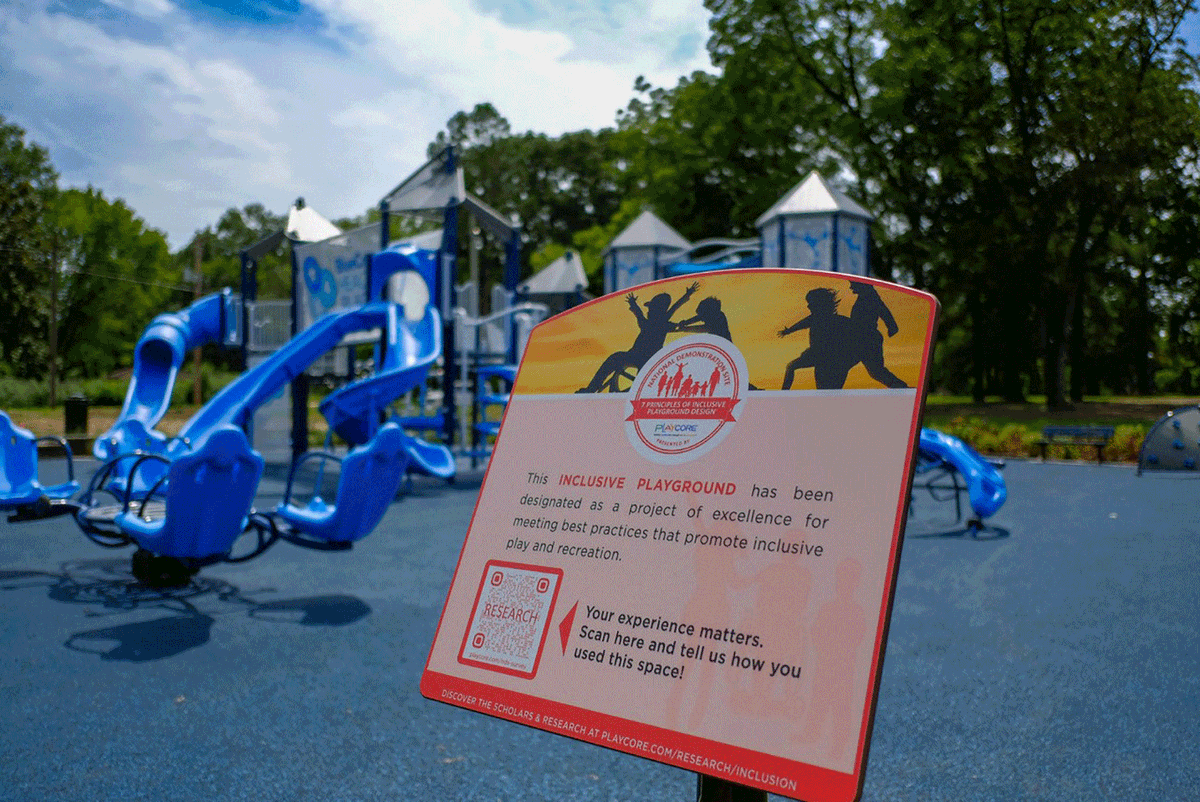 PlayCoreNews's tweet photo. BlueCross Healthy Place at David Carnes Park in Memphis, TN is an amazing place for families of all ages and abilities to be active and healthy. #FeatureFriday #PlayCoreNDS #NDSFitness #NDSPlayOn #NDSInclusion https://t.co/lDW7K6TmNR