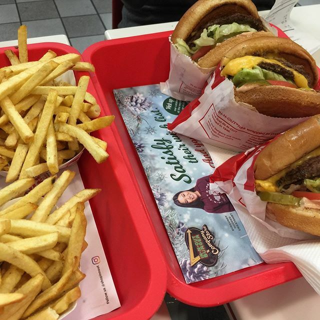 Our typical first fast meal after landing in San Diego - <a href="/innout/">wesley</a> #innout #sandiego #burger #milkshake #animalstyle #california #boston #vacation #massachusetts #doubledouble #fries ift.tt/2rifUh0