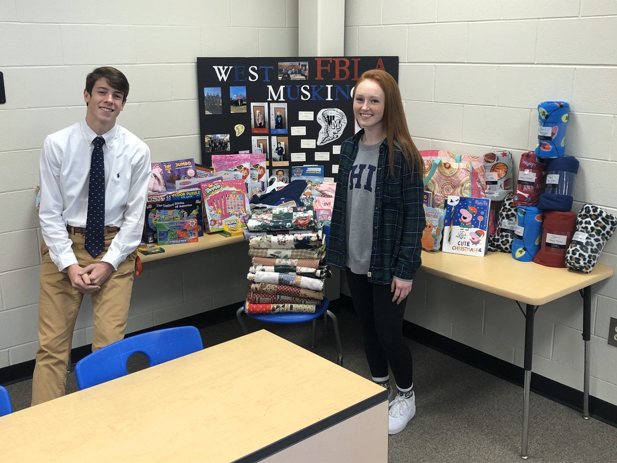 WMuskingumFBLA's tweet photo. Thank you to every FBLA member who donated a gift for us to donate to Genesis Hospital! Have a merry Christmas everyone and we will see you when you get back! https://t.co/kvHmLaAr6m