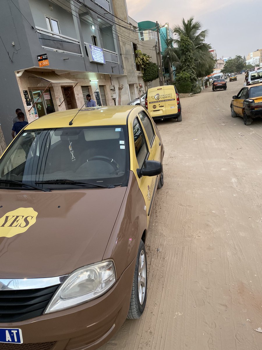 yobanteYES's tweet photo. Votre livraison sûre, par vous, partout au Sénégal. 📞338248142 - 📱785327909 #YESmako 🖤💛 https://t.co/6hOQNegDZC
