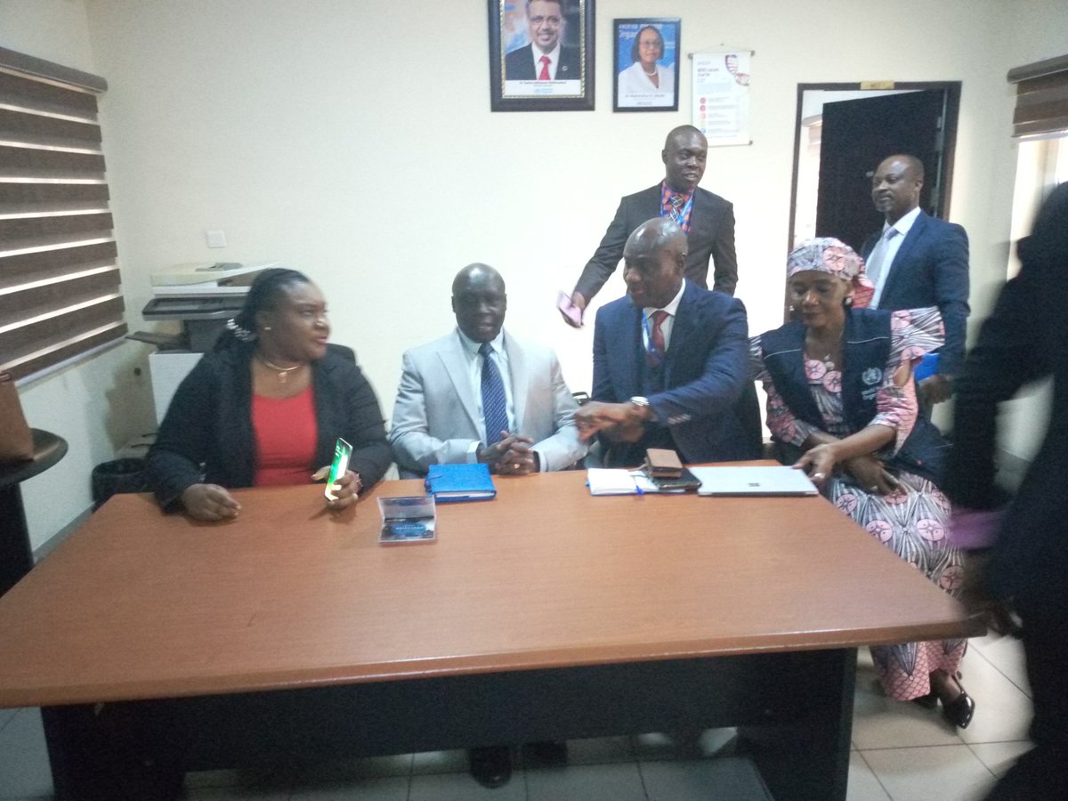 Luchi _Gloria tweet media