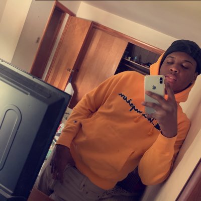 WriteMyStoryy's tweet photo. #NewProfilePic https://t.co/0Q3V7B8Shb