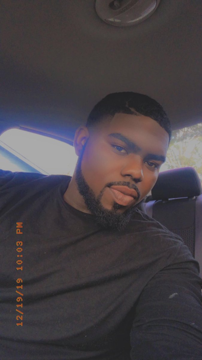 1wayW's tweet photo. 21 with no kids 🖖🏾 https://t.co/bfhezyaYVu